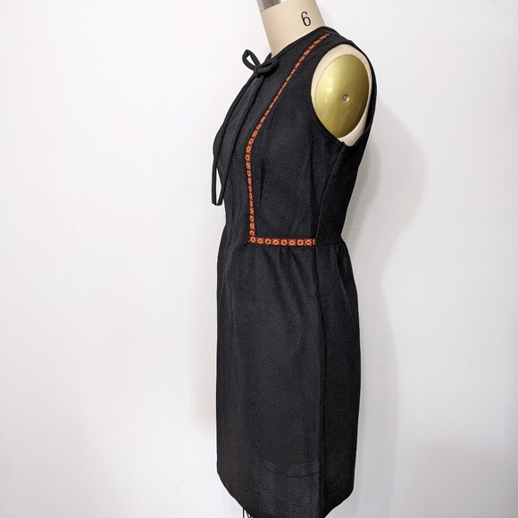(48) vtg 1960s bohemian embroidered Aline fit black dress - Picture 5 of 5
